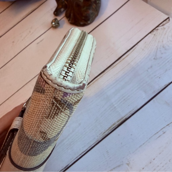 COACH | Soho Optic Linen Wallet - Picture 11 of 16